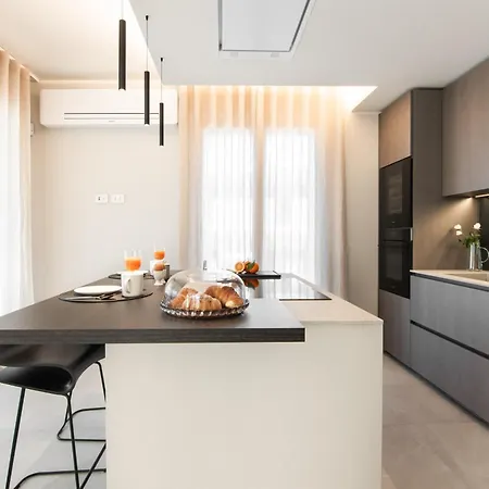 Dorato Luxury & - View Colico