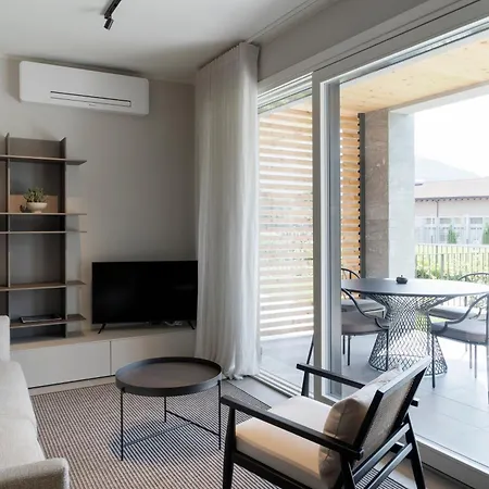 Dorato Luxury & - View * Colico