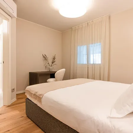 Dorato Luxury - View 아파트호텔 4*