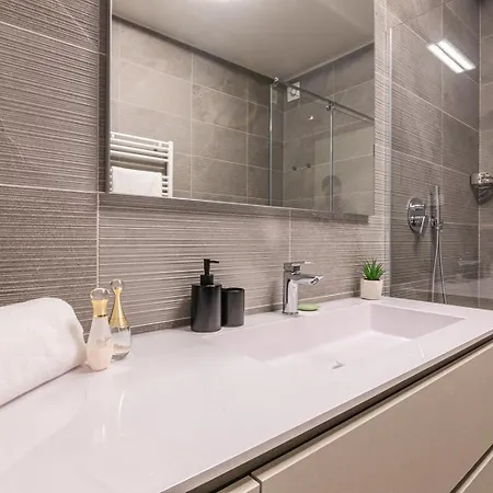 Dorato Luxury - View