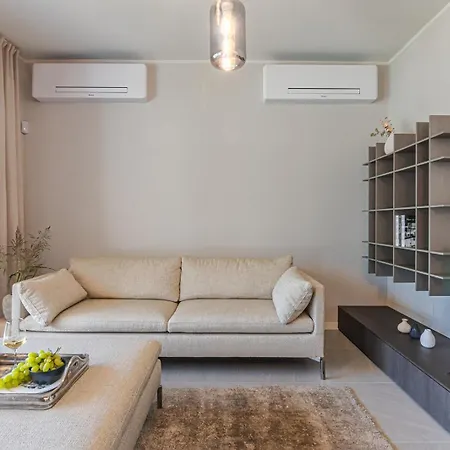 Dorato Luxury - View Aparthotel Colico