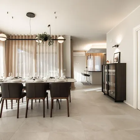 Aparthotel Dorato Luxury - View 4*