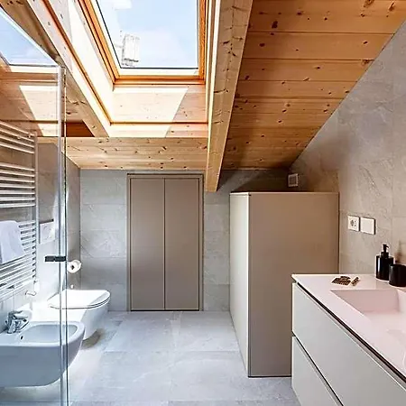 Dorato Luxury - View Colico