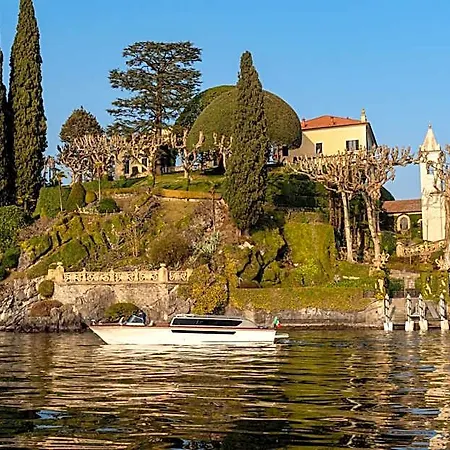 Dorato Luxury - View Apartmanhotel Colico