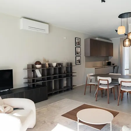 Dorato Luxury - View Апарт-отель Колико