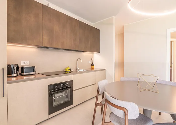 Апарт-отель Dorato Luxury - View 4*